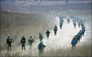 20060818231729-0000-tropas-invasoras-israelies..jpg